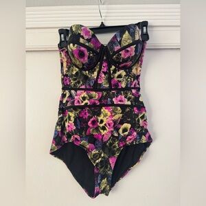 Woman Size Medium Floral One Piece Swimsuit Halter Top